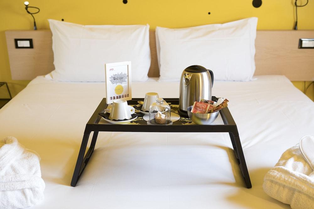Aiden By Best Western Jhd Dunant Hotel Кастільйоне-делле-Стів'єре Екстер'єр фото